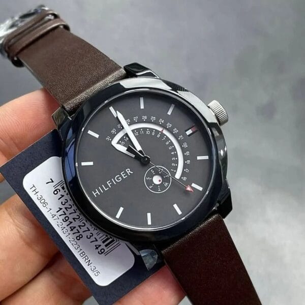 Montre Classique Homme 1791478 - Cadran Noir et Bracelet en Cuir Marron