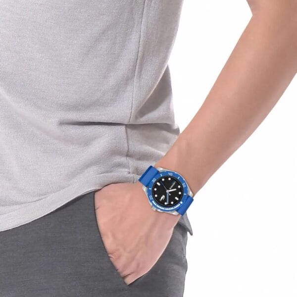 Lacoste Finn - Montre à Quartz pour Homme 5 ATM - Bleu – Image 5