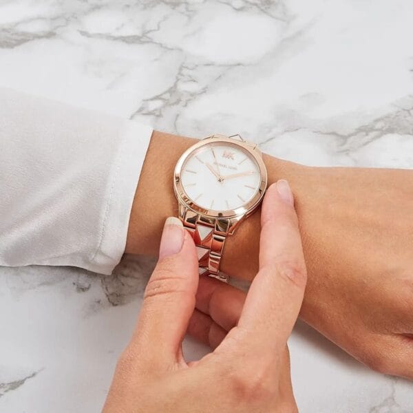 Michael Kors Runway MK6671 - Montre à Quartz pour Femme - Rose Gold – Image 9