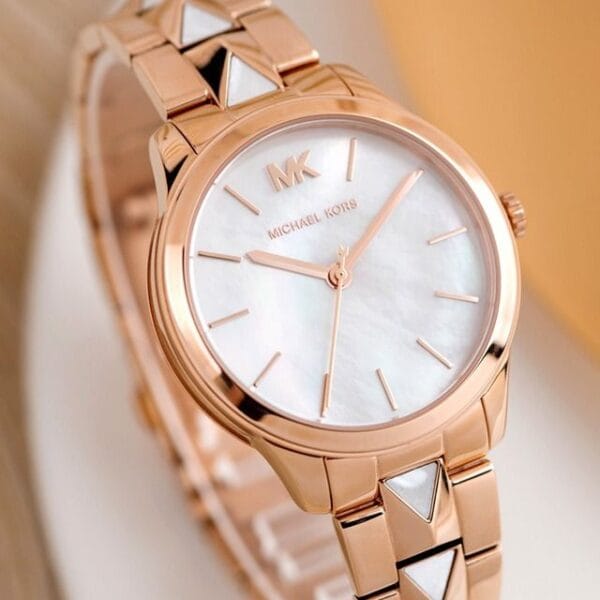 Michael Kors Runway MK6671 - Montre à Quartz pour Femme - Rose Gold – Image 13