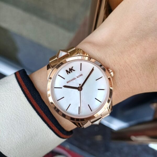 Michael Kors Runway MK6671 - Montre à Quartz pour Femme - Rose Gold – Image 14